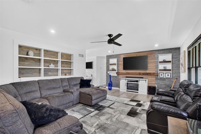 18167 W Austin Road, Manchester, MI 48158