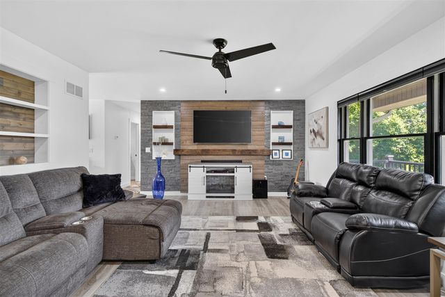 18167 W Austin Road, Manchester, MI 48158