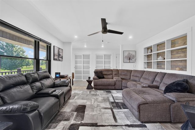 18167 W Austin Road, Manchester, MI 48158