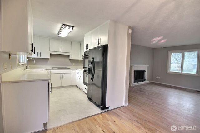 18701 3rd Avenue S, Burien, WA 98148