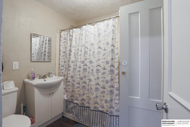 4323 Grant Street, Omaha, NE 68111