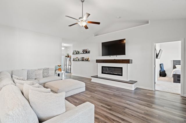 380 Rose Ave., Georgetown, SC 29440