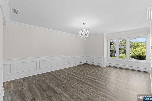 275 Alfred Avenue, Englewood Cliffs, NJ 07632
