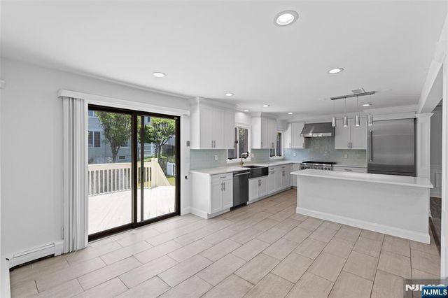 275 Alfred Avenue, Englewood Cliffs, NJ 07632