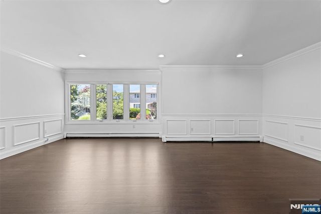 275 Alfred Avenue, Englewood Cliffs, NJ 07632