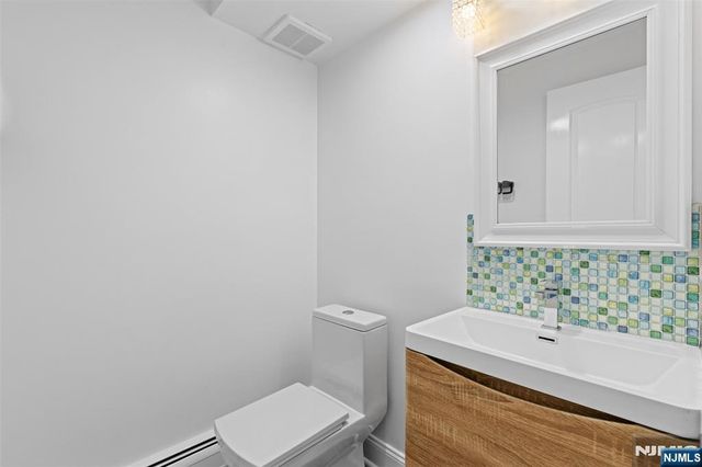 275 Alfred Avenue, Englewood Cliffs, NJ 07632