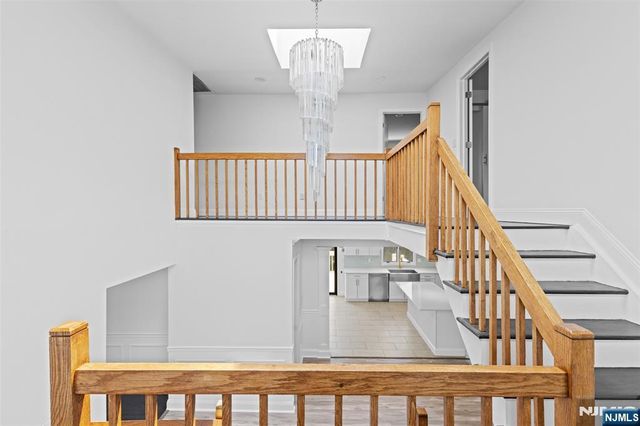 275 Alfred Avenue, Englewood Cliffs, NJ 07632