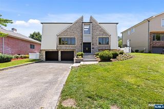 275 Alfred Avenue, Englewood Cliffs, NJ 07632
