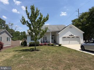 2 MURRAYS LN, Georgetown, DE 19947