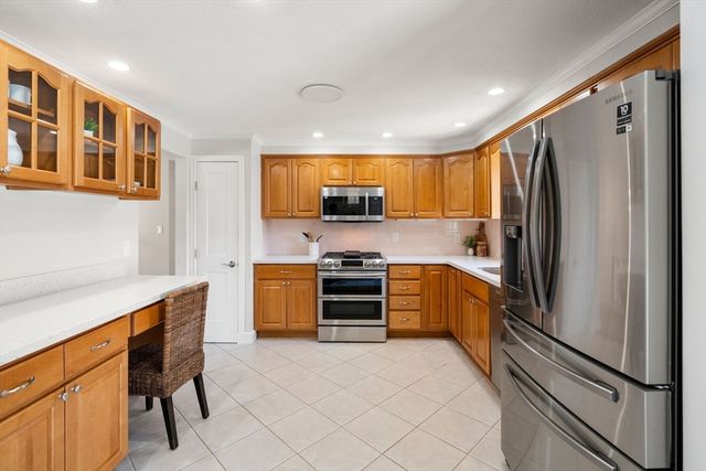 142 Mill St, Natick, MA 01760