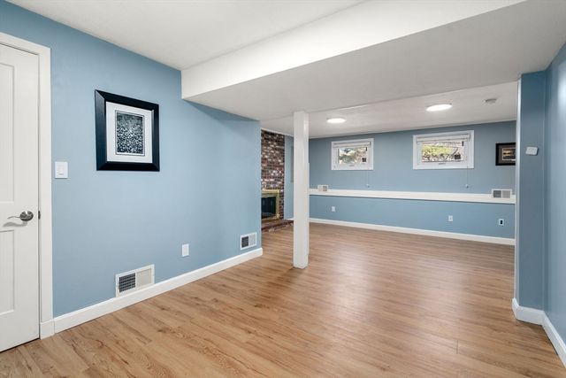 142 Mill St, Natick, MA 01760