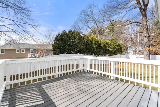 142 Mill St, Natick, MA 01760