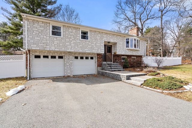 142 Mill St, Natick, MA 01760