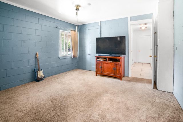 910 Marcia Ave, Yuba City, CA 95991