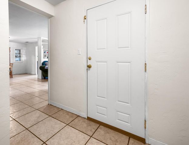 910 Marcia Ave, Yuba City, CA 95991