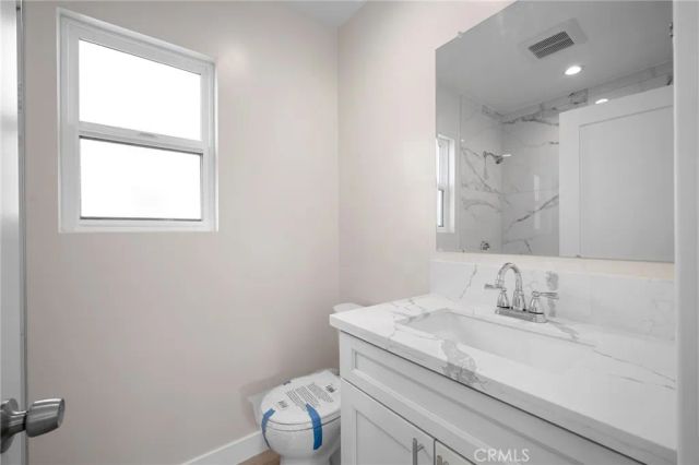 417 Riverdale Drive 417B, Glendale, CA 91204