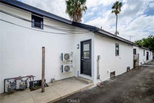417 Riverdale Drive 417B, Glendale, CA 91204