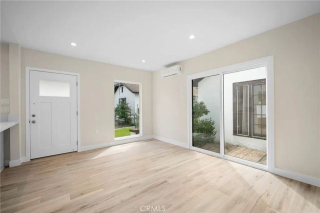417 Riverdale Drive 417B, Glendale, CA 91204