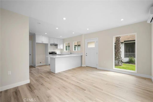417 Riverdale Drive 417B, Glendale, CA 91204