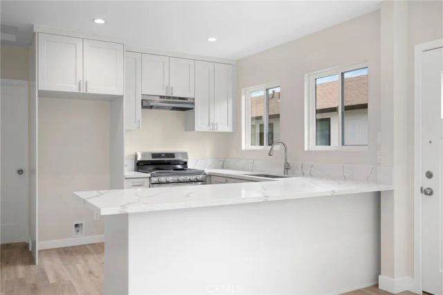 417 Riverdale Drive 417B, Glendale, CA 91204