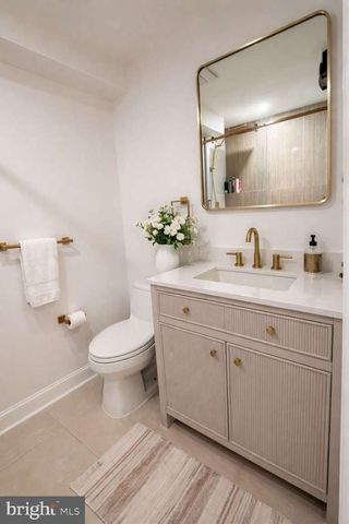 13 ROLLINGWOOD DR, Voorhees, NJ 08043