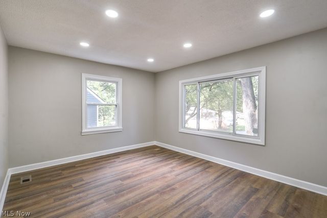 821 Cree Avenue, Akron, OH 44305