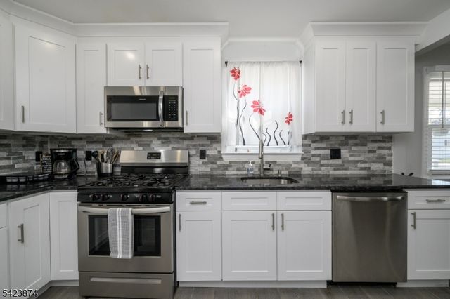827 Lincoln Ave, Manville Boro, NJ 08835