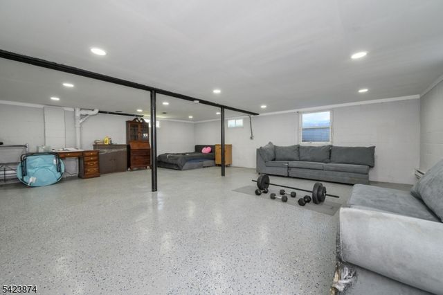 827 Lincoln Ave, Manville Boro, NJ 08835