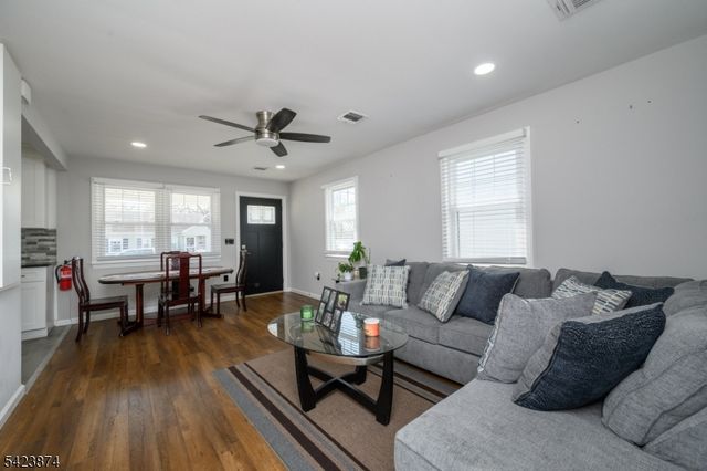 827 Lincoln Ave, Manville Boro, NJ 08835
