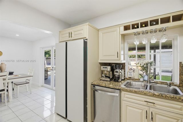 7511 Taylor Street, Hollywood, FL 33024
