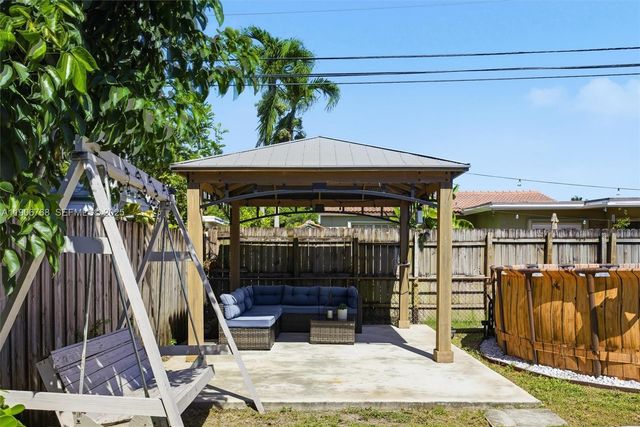 7511 Taylor Street, Hollywood, FL 33024