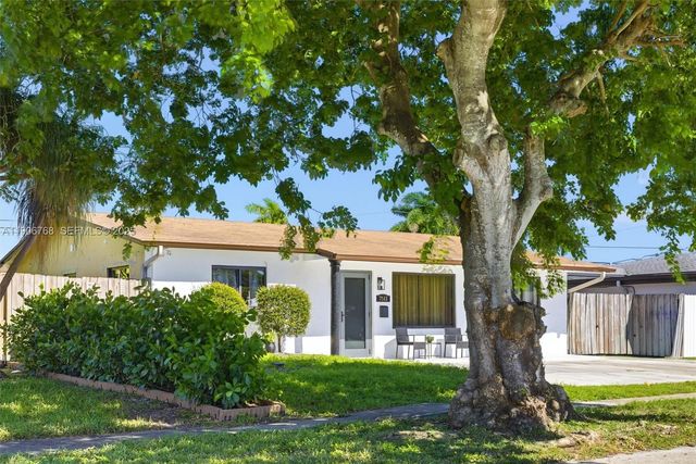 7511 Taylor Street, Hollywood, FL 33024