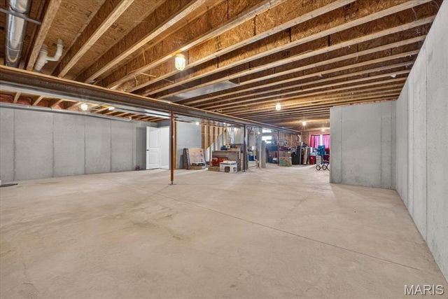 7986 Matterhorn Canyon Road, Caseyville, IL 62232