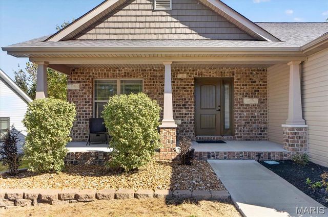 7986 Matterhorn Canyon Road, Caseyville, IL 62232
