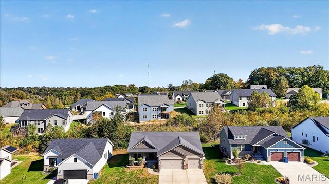 7986 Matterhorn Canyon Road, Caseyville, IL 62232