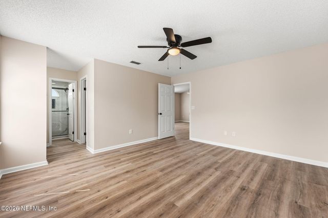 1565 KINGFISHER Boulevard, Orange Park, FL 32065