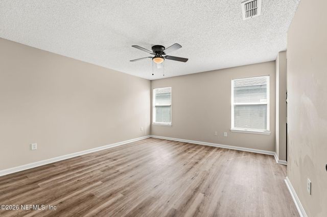 1565 KINGFISHER Boulevard, Orange Park, FL 32065