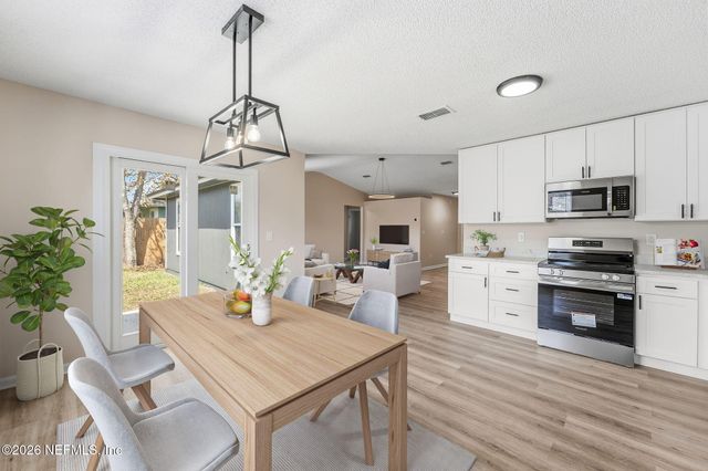 1565 KINGFISHER Boulevard, Orange Park, FL 32065