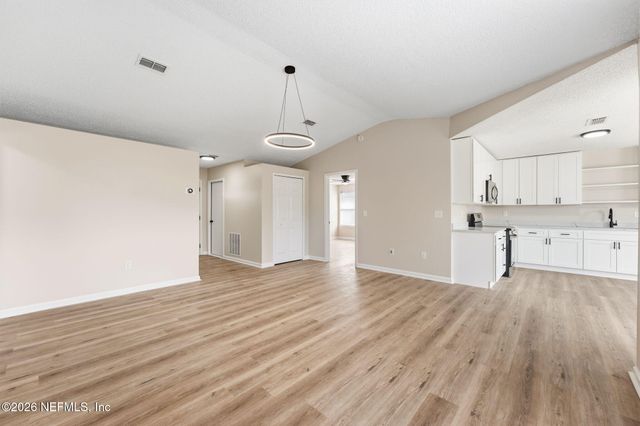 1565 KINGFISHER Boulevard, Orange Park, FL 32065