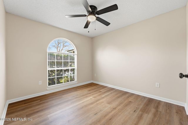 1565 KINGFISHER Boulevard, Orange Park, FL 32065