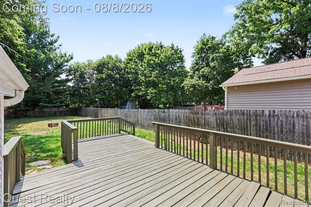 6261 Andersonville Road, Waterford, MI 48329
