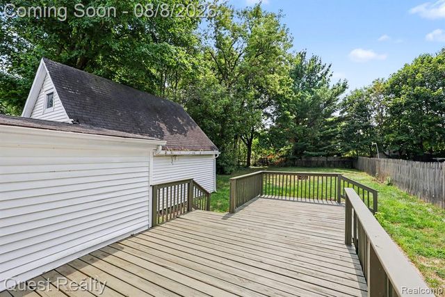 6261 Andersonville Road, Waterford, MI 48329