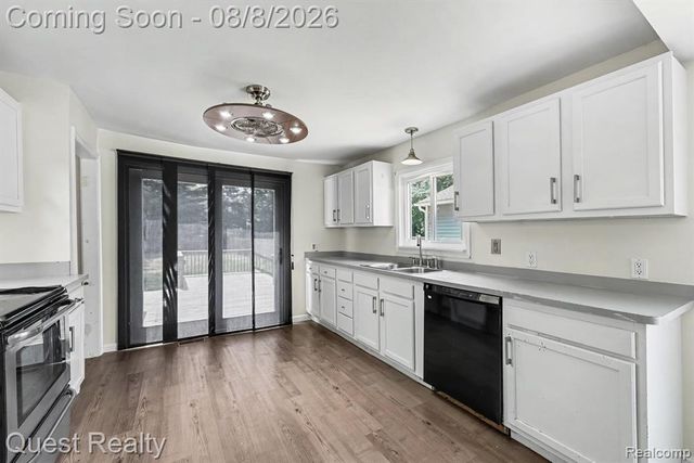 6261 Andersonville Road, Waterford, MI 48329
