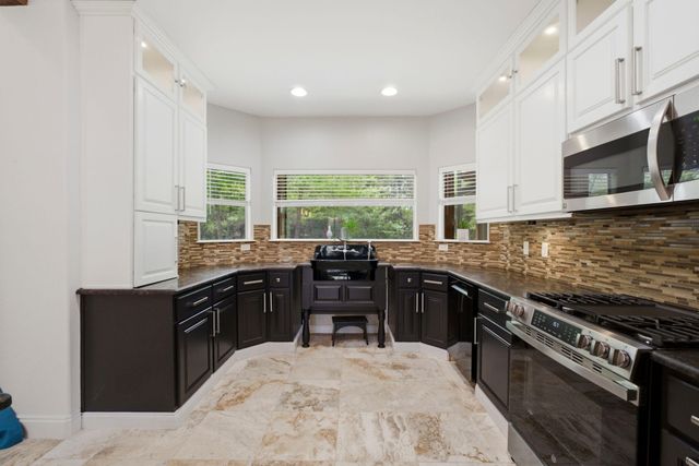 9643 Bone Bluff Drive, Navarre, FL 32566