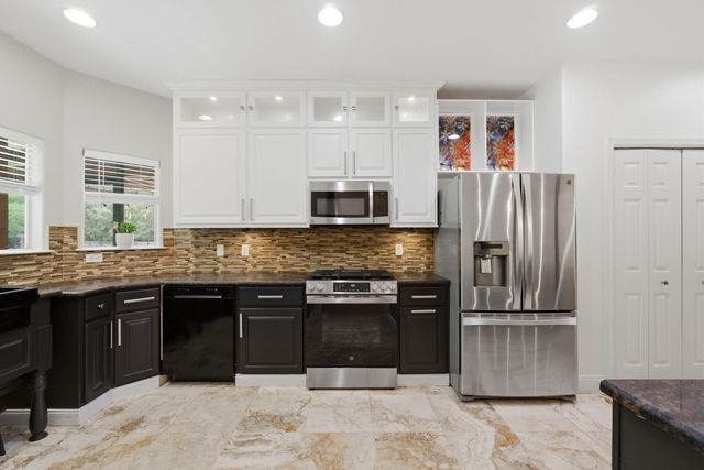 9643 Bone Bluff Drive, Navarre, FL 32566