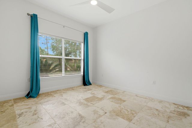 9643 Bone Bluff Drive, Navarre, FL 32566