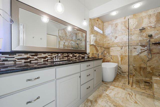 9643 Bone Bluff Drive, Navarre, FL 32566