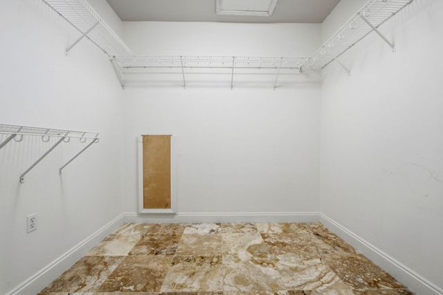 9643 Bone Bluff Drive, Navarre, FL 32566