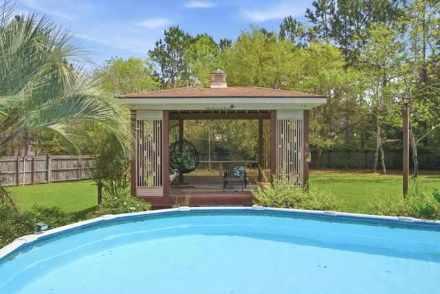 9643 Bone Bluff Drive, Navarre, FL 32566