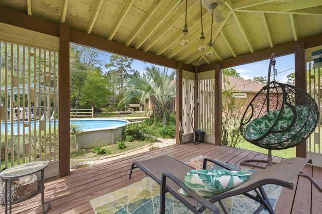 9643 Bone Bluff Drive, Navarre, FL 32566